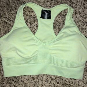 Alphalete sports bra
